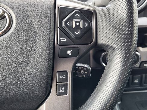 Used 2021 Toyota Tacoma TRD Off-Road w/ TRD Premium Off Road Package image 24