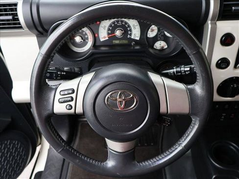 Used 2010 Toyota FJ Cruiser 4WD image 13