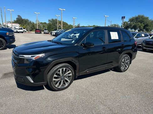 Used 2025 Subaru Forester Touring w/ Popular Package - Touring image 13