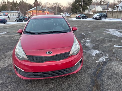 Used 2017 Kia Rio LX w/ Power Package image 2