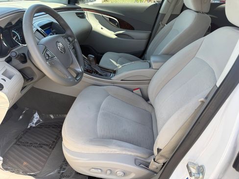 Used 2010 Buick LaCrosse CX FWD image 11