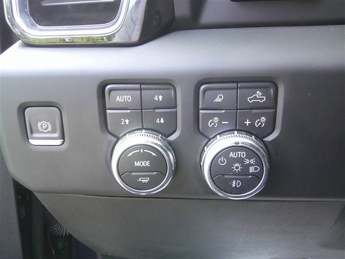 Used 2023 GMC Sierra 1500 Denali w/ Denali Reserve Package AWD/4WD image 13