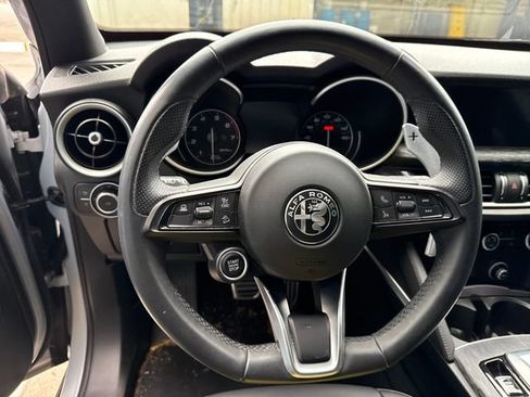 Used 2023 Alfa Romeo Stelvio Sprint AWD/4WD image 18