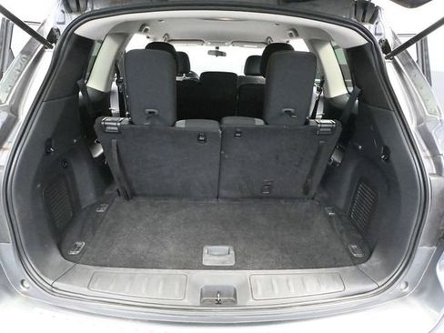 Used 2017 Nissan Pathfinder S image 37
