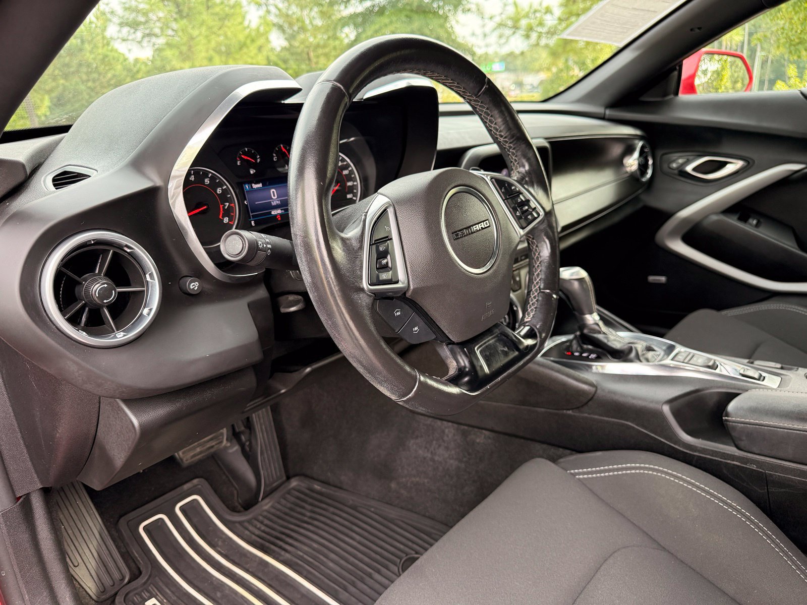 Used 2020 Chevrolet Camaro LT w/ Technology Package RWD image 22
