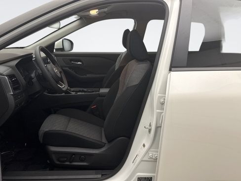 Used 2023 Nissan Rogue SV AWD/4WD image 11