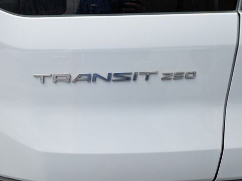 Used 2024 Ford Transit 250 Low Roof w/ Exterior Upgrade Package RWD image 28