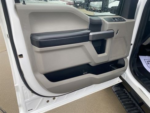 Used 2022 Ford F350 XLT AWD/4WD image 17