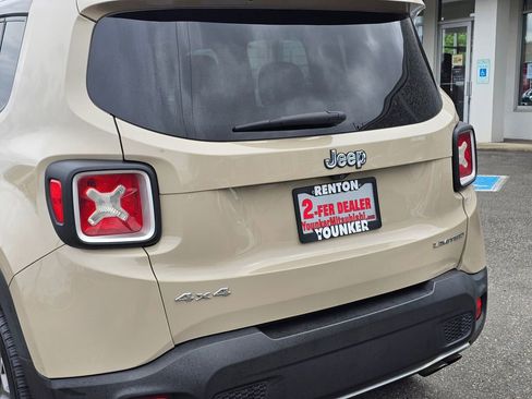Used 2015 Jeep Renegade Limited w/ Safety & Security Group I AWD/4WD image 10