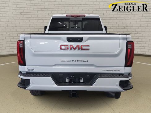 New 2026 GMC Sierra 3500 Denali w/ Denali Reserve Package image 6