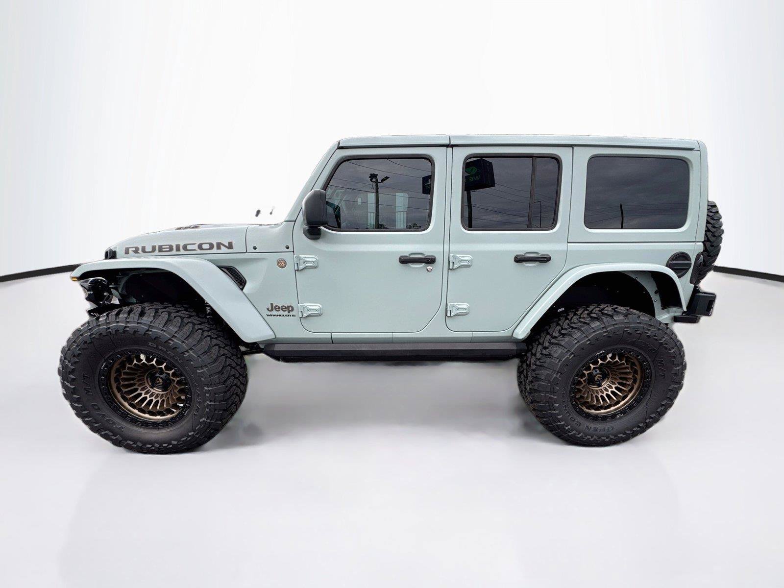 Used 2024 Jeep Wrangler Unlimited Rubicon 392 AWD/4WD image 2