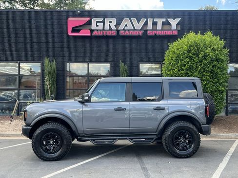 Used 2023 Ford Bronco Wildtrak image 9