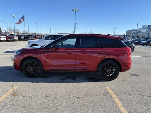 Certified 2025 Lincoln Corsair Premiere w/ Equipment Group 101A image 8