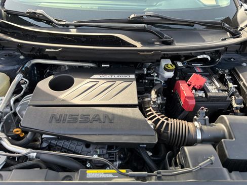Used 2024 Nissan Rogue SV FWD image 11