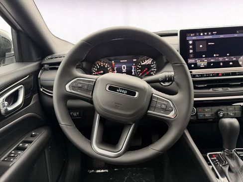 New 2026 Jeep Compass Latitude AWD/4WD image 12