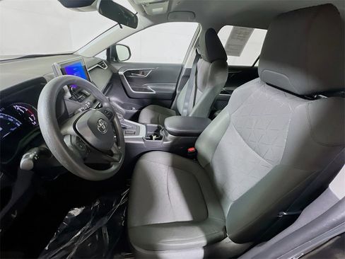 Used 2024 Toyota RAV4 XLE image 19
