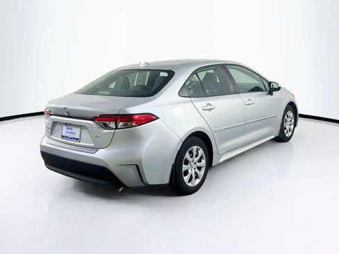 Used 2023 Toyota Corolla LE w/ Carpet Mat Package (TMS) FWD image 5