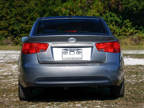 Used 2012 Kia Forte EX image 9