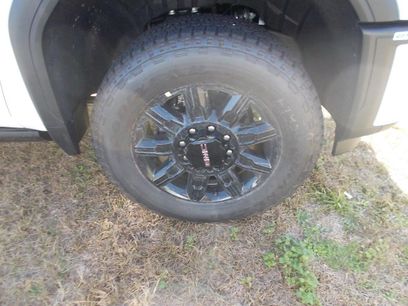 New 2026 GMC Sierra 2500 AT4 w/ AT4 Premium Plus Package