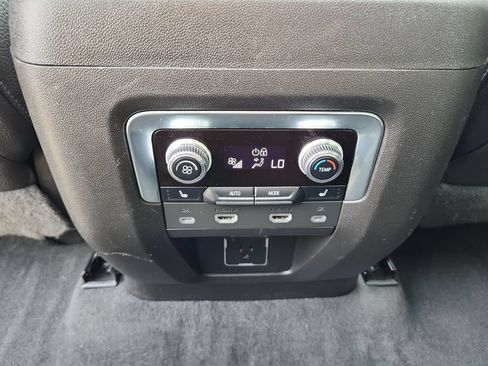 Used 2023 GMC Yukon Denali w/ Max Trailering Package AWD/4WD image 26