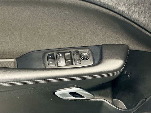 Used 2023 Dodge Challenger SXT image 14