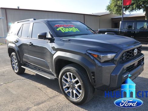 Used 2025 Toyota 4Runner 4WD image 7
