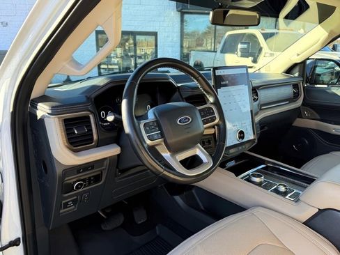 Used 2023 Ford Expedition Max Limited image 14