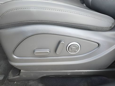 Used 2026 Hyundai Palisade SEL image 13