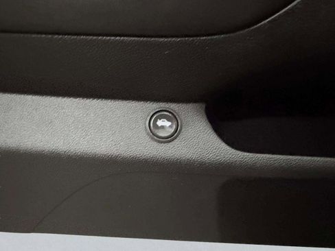 Used 2013 Chevrolet Camaro SS w/ Hot Wheels Special Edition image 31