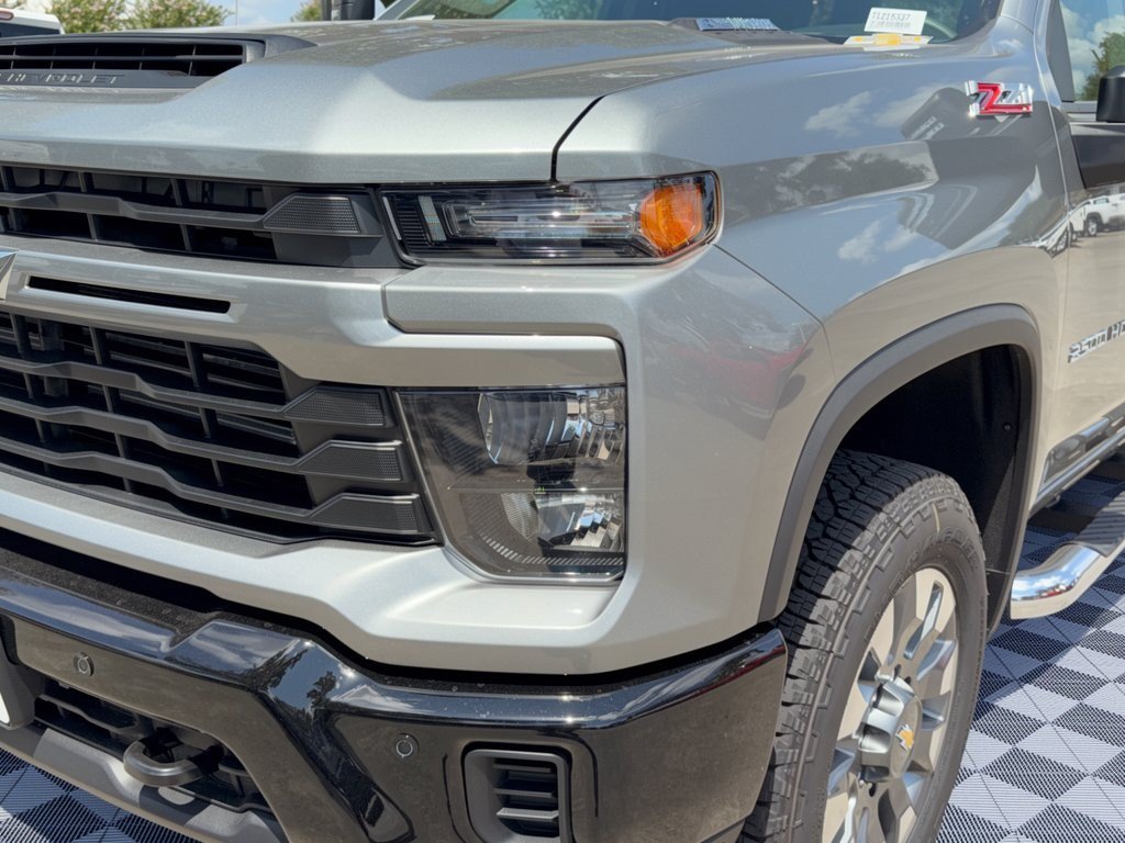 New 2026 Chevrolet Silverado 2500 Custom w/ Custom Value Package AWD/4WD image 12