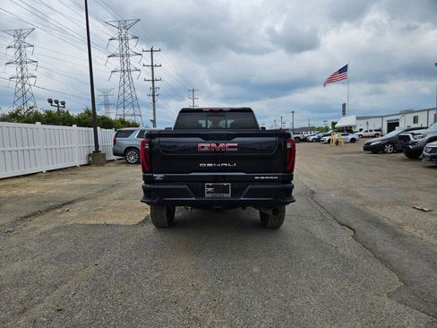 New 2026 GMC Sierra 3500 Denali w/ Technology Package AWD/4WD image 5