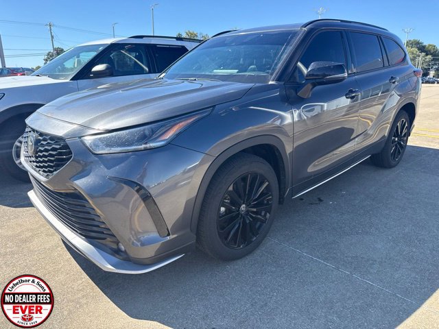 Used 2023 Toyota Highlander XSE FWD 360° Tour
