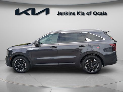 New 2026 Kia Sorento S w/ S Panoramic Sunroof Package image 2