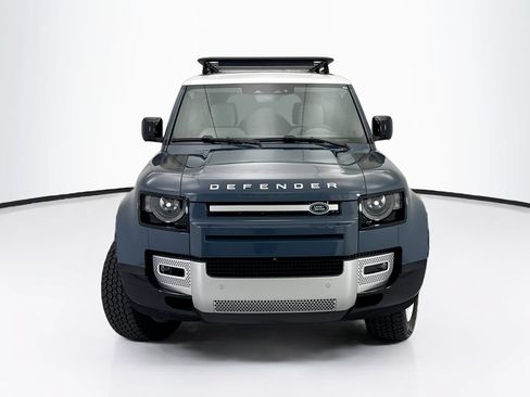 Used 2025 Land Rover Defender 110 S AWD/4WD image 2