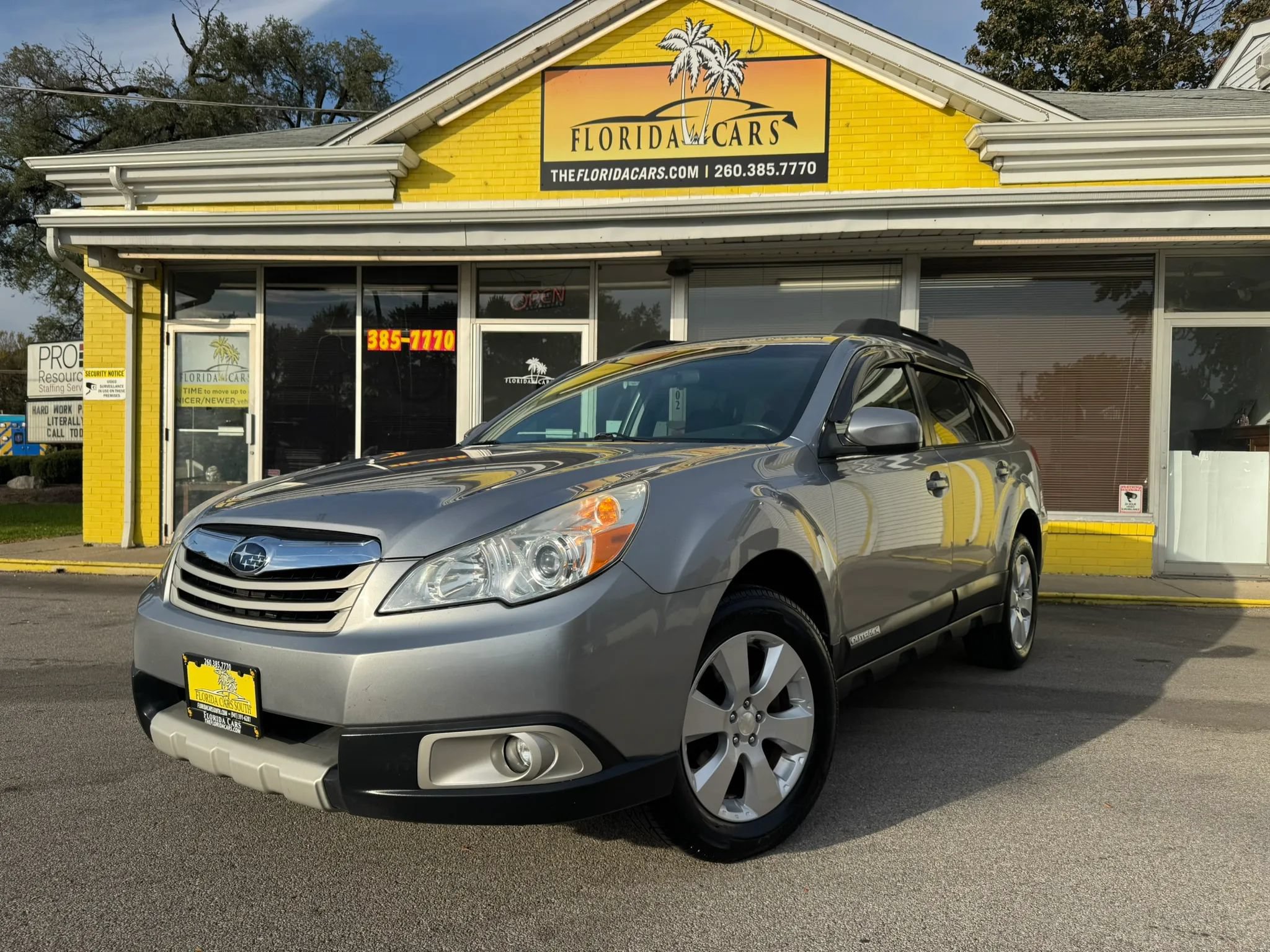 Used 2011 Subaru Outback 2.5i Limited AWD/4WD image 1