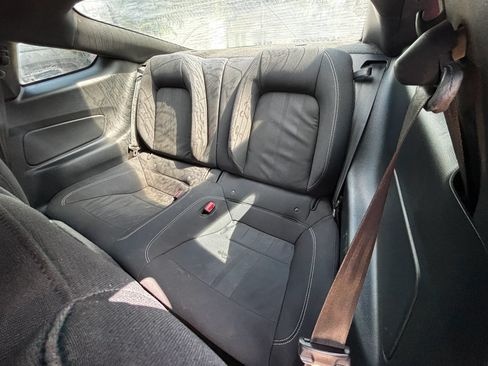 Used 2019 Ford Mustang Coupe RWD image 14
