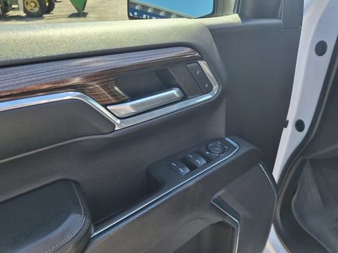 Used 2023 Chevrolet Silverado 1500 LT w/ Protection Package AWD/4WD image 17