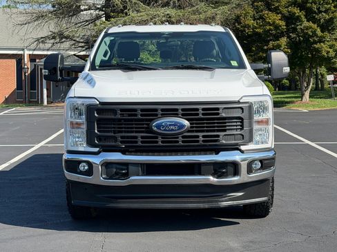 Used 2023 Ford F250 XL w/ XL Chrome Package AWD/4WD image 3