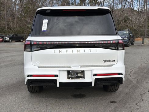 New 2026 INFINITI QX80 4WD w/ Sport Exterior Package image 25
