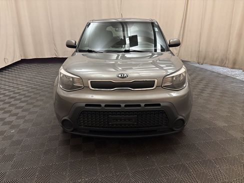 Used 2016 Kia Soul image 2