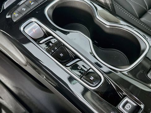 Used 2023 Buick Envision Avenir AWD/4WD image 17