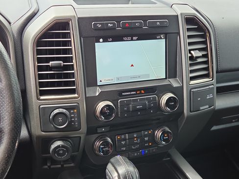 Used 2018 Ford F150 Raptor w/ Equipment Group 802A Luxury AWD/4WD image 25