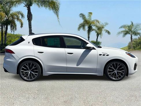 New 2026 Maserati Grecale Modena image 4