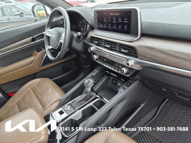Certified 2022 Kia Telluride SX w/ SX Prestige Package AWD/4WD image 10