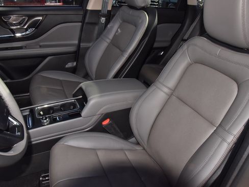 New 2026 Lincoln Corsair Reserve image 32