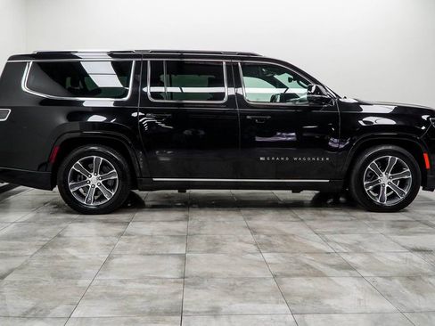 Used 2024 Jeep Grand Wagoneer L 4WD image 10