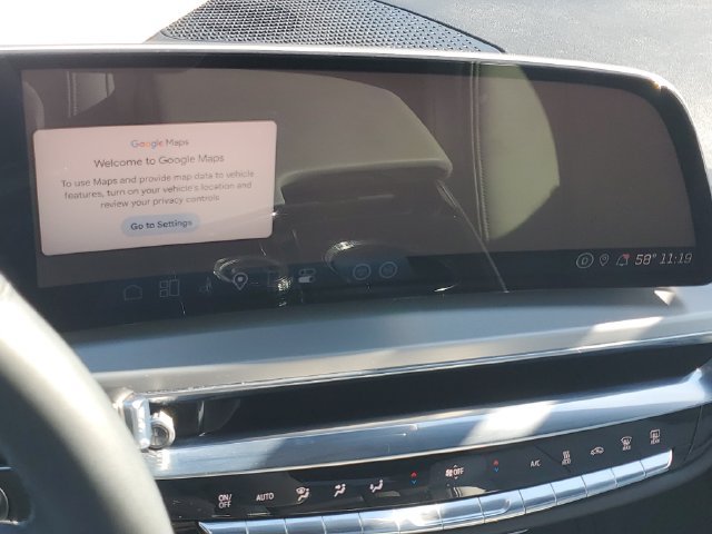 Certified 2024 Cadillac Lyriq Luxury AWD/4WD image 25