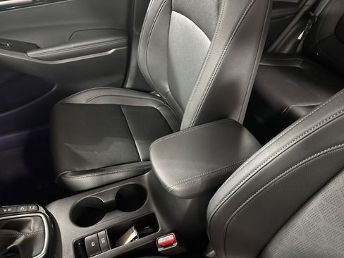 Certified 2025 Kia Seltos SX w/ SX Sunroof Package image 26