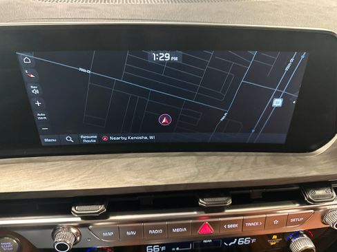 Used 2024 Kia Telluride SX Prestige X-Line image 17