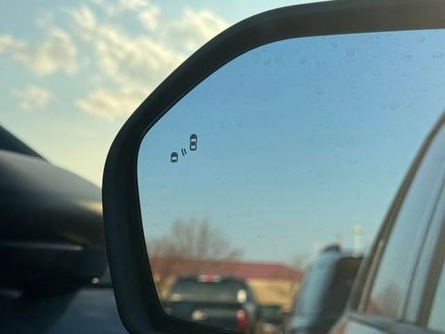 New 2026 Ford Explorer Active image 28